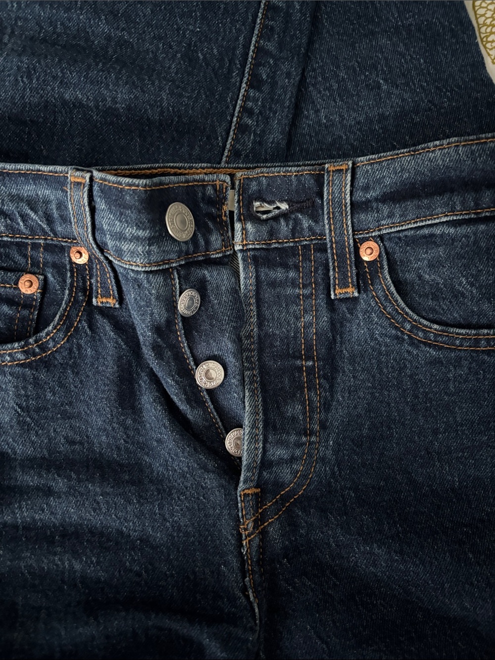 Levi's Premium Wedgie Straight Button Fly Jeans 24 - Picture 7 of 7